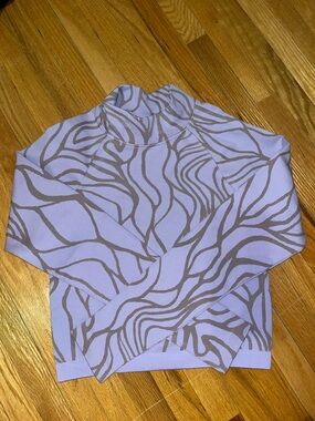 Fabletics Lavender Mock Neck Sweater with Taupe Abstract Pattern